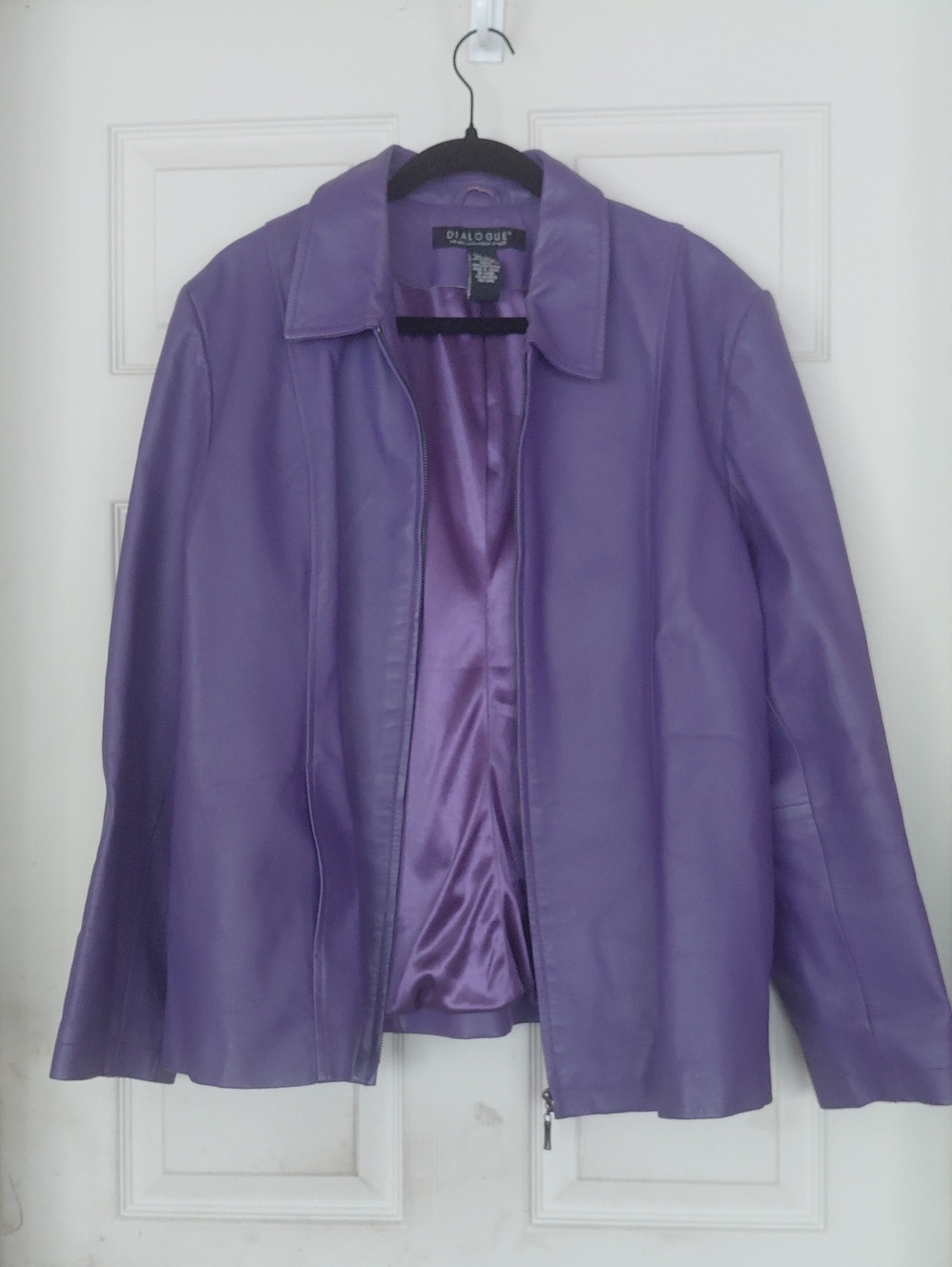 Dialogue Purple Leather Jacket with Satin look Polyester Lining Size XL Preowned